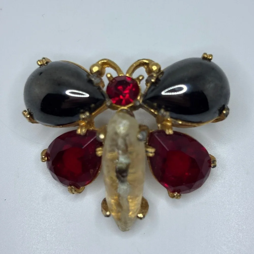 Vintage Benedikt NY Butterfly Brooch Red Black Gold Tone Glass Cabochon‎ Pin